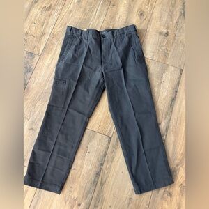 Dockers NWT jeans classic fit w38 l29 comfort cargo grey